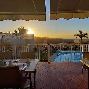 Villafonzie Adults Only Gayfriendly Bed and breakfast Montana la Data